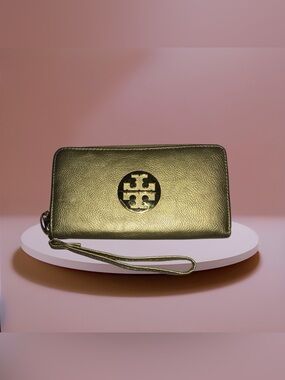 Tory Burch Wallet